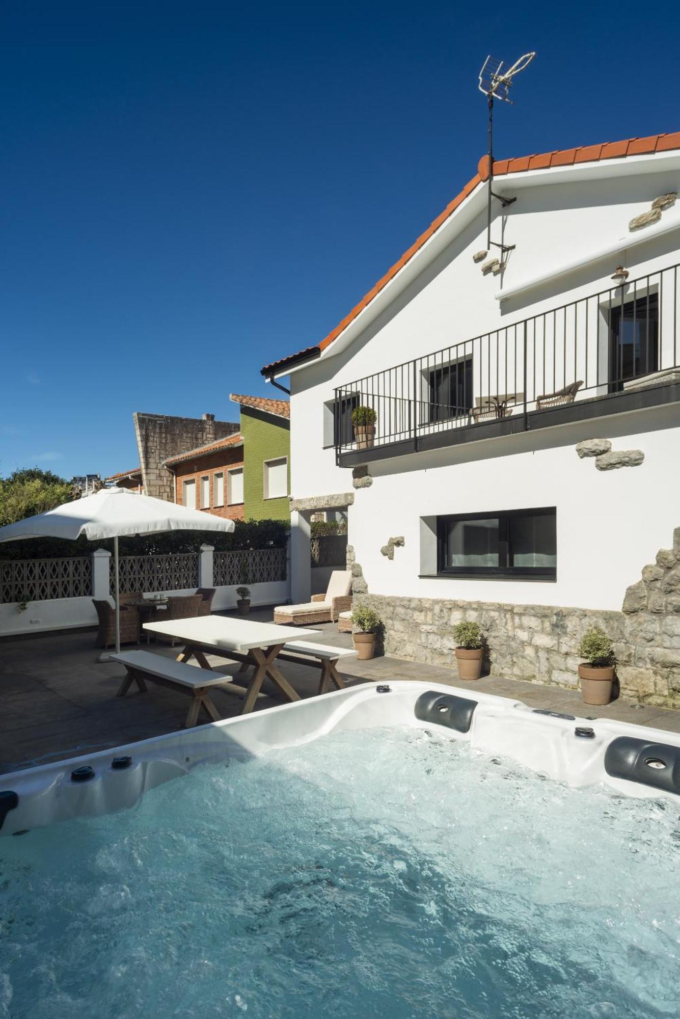 La Playa Suites Суансес Экстерьер фото